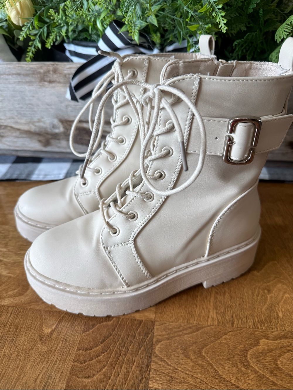 Link Cream Lace-Up Buckle Kids Ankle Boots